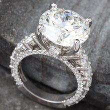 Load image into Gallery viewer, 11.76ctw Shared Prong Set Big Beautiful Bridal Set