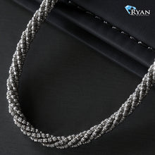 Load image into Gallery viewer, 5mm Diamond Cut Spiral Moon Chain
