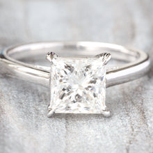 Load image into Gallery viewer, 2.00ctw Princess Cut Lab Created Diamond Ring
