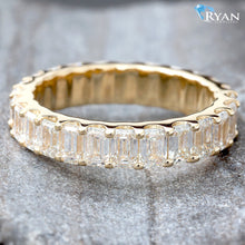 Load image into Gallery viewer, 4.00ctw Emerald Cut U Prong Setting Eternity Band

