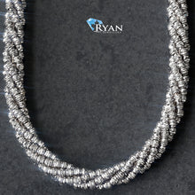 Load image into Gallery viewer, 5mm Diamond Cut Spiral Moon Chain
