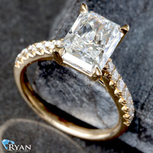 Load image into Gallery viewer, 3.36ctw Lab Diamond Radiant Solitaire Upswept Pave Shoulders
