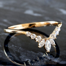 Load image into Gallery viewer, 0.22ctw Round and Marquise V Shape Contour Band
