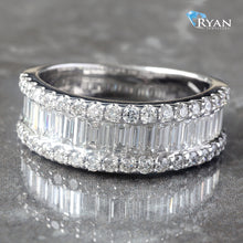 Load image into Gallery viewer, RING GW 14KT 1.40CTW THREE ROW BAGUETTE AND SHARED PRONG DIAMOND BAND
