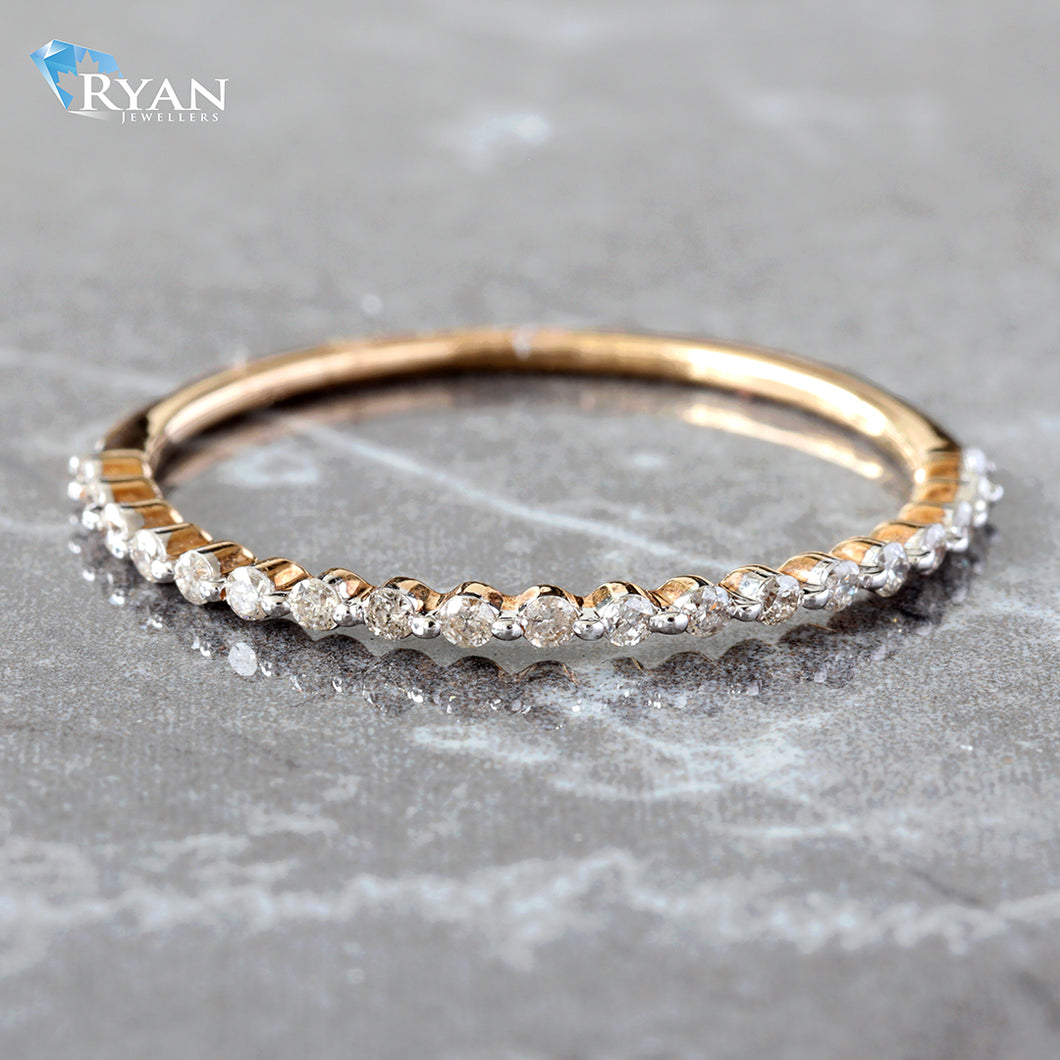 0.12CTW Shared Prong Buble Band