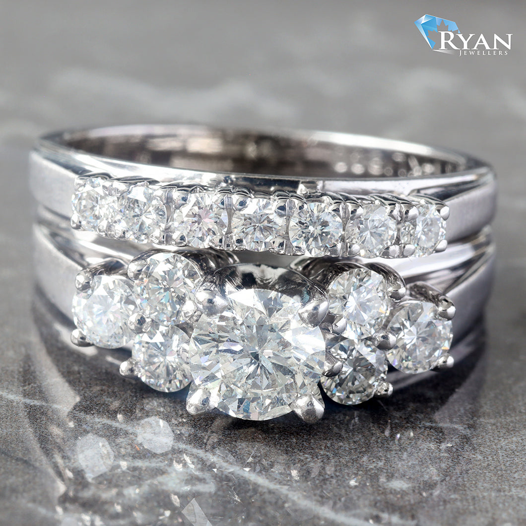 RING GW 14K 1.80CTW ROUND SOLITAIRE THREE DIAMOND CLUSTER SHOULDERS WITH MATCHING PRONG SET BAND