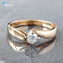 Load image into Gallery viewer, RING GY 14K 0.20CT SOLITAIRE FOUR PRONG SETTING HIGH POLISHED WAVE SHAPED CROSS OVER DESIGN
