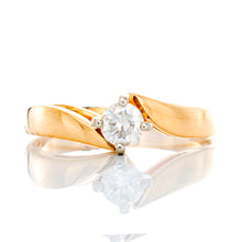 Load image into Gallery viewer, RING GY 14K 0.20CT SOLITAIRE FOUR PRONG SETTING HIGH POLISHED WAVE SHAPED CROSS OVER DESIGN
