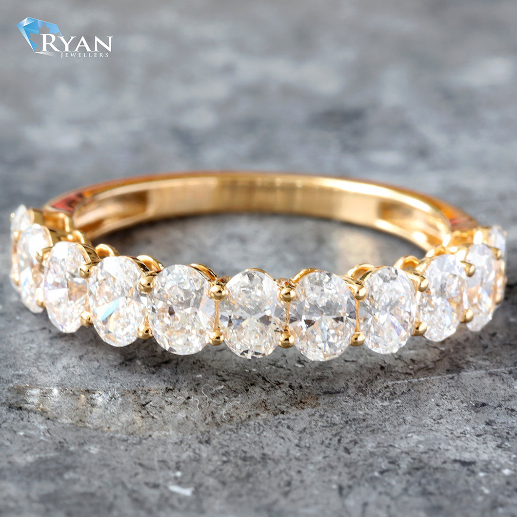 1.65ctw Oval Diamond Band