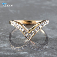 Load image into Gallery viewer, 0.05ctw Contoured Band
