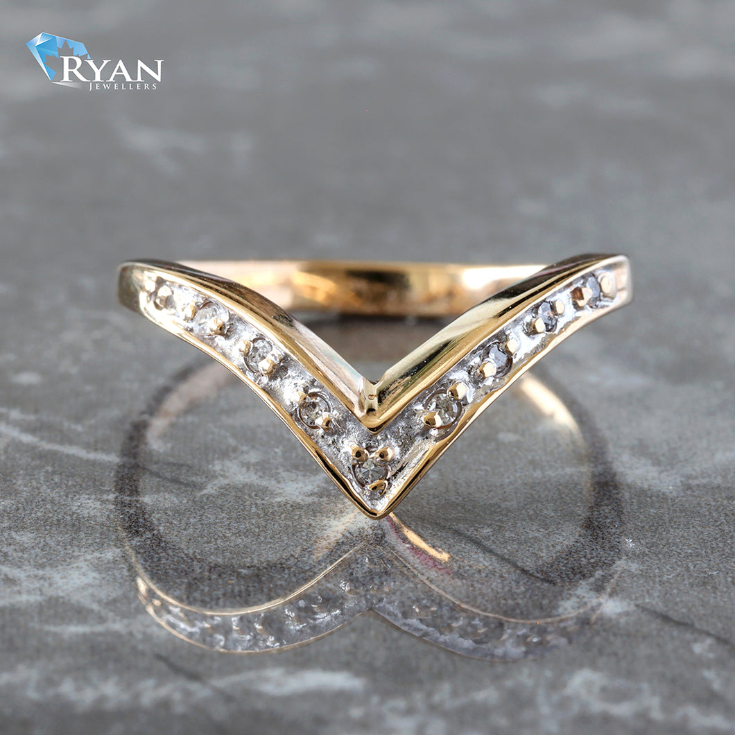 0.05ctw Contoured Band