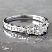 Load image into Gallery viewer, 0.50CTW Past-Present-Future Round Diamond Ring
