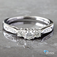 Load image into Gallery viewer, 0.50CTW Past-Present-Future Round Diamond Ring
