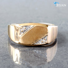 Load image into Gallery viewer, 0.02ctw Diamond Signet Ring
