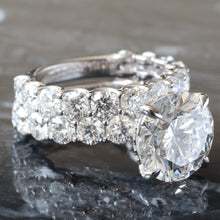 Load image into Gallery viewer, 9.33ctw Brilliant Cut BIG Diamond Bridal Set
