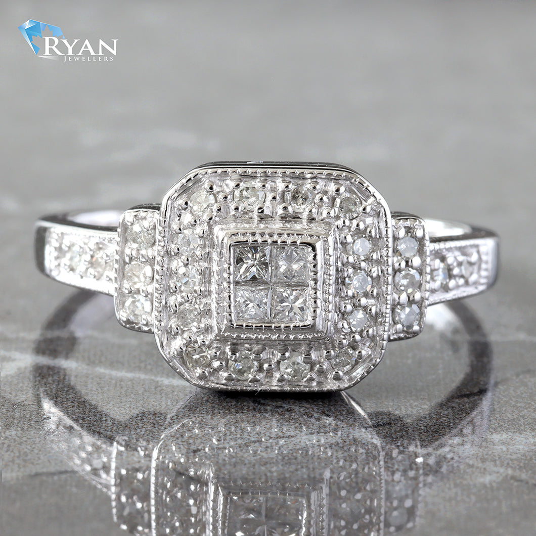 0.25CTW Four Princess Cluster Center with Cushion Halo Ring