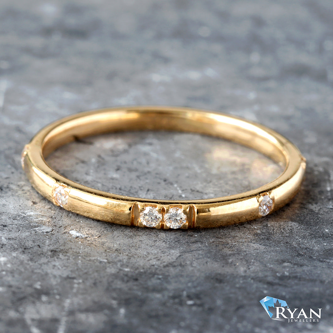 0.10ctw Diamond Band