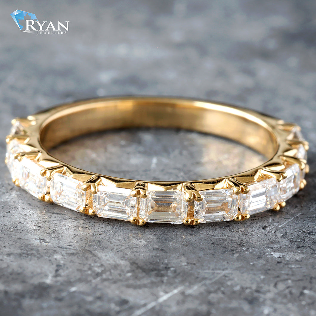 1.16ctw Horizontal Emerald Cut Prong Set Band