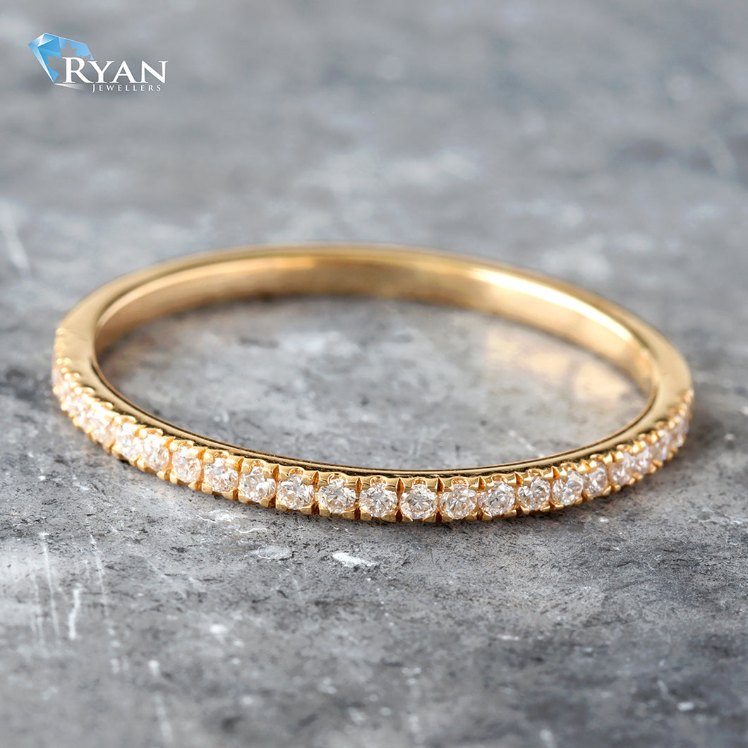 0.15ctw Diamond Band