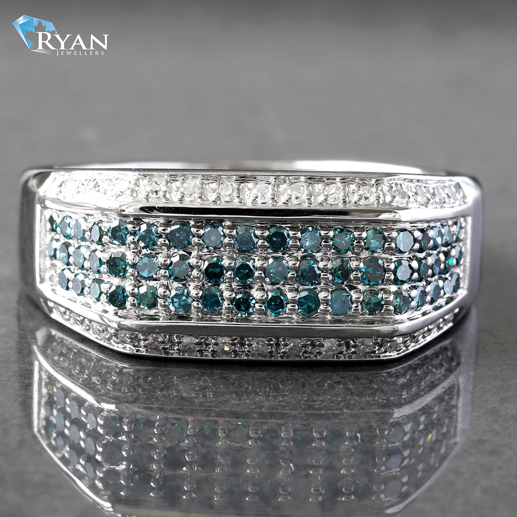 0.85ctw White & Blue Diamond Ring