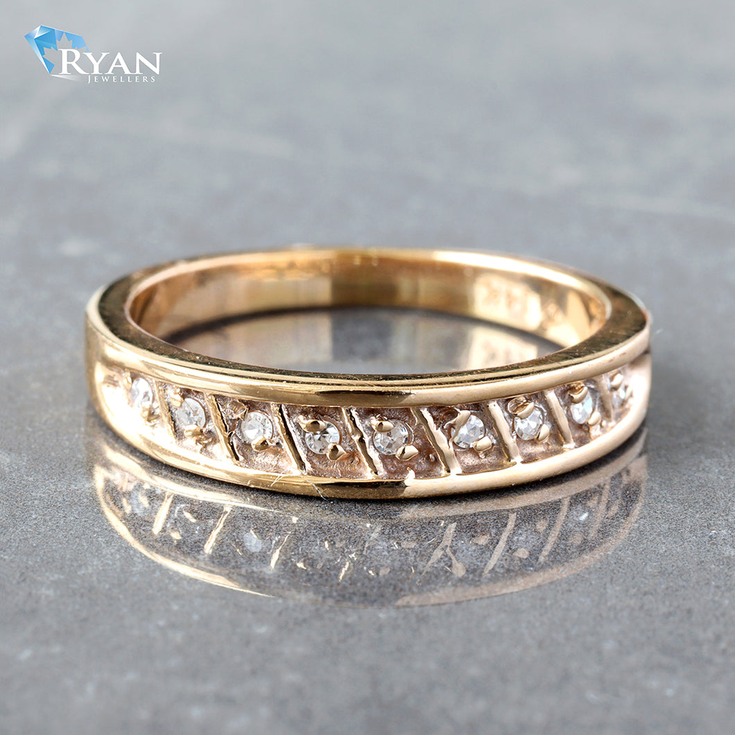 RING GY 14K 0.07CTW TWO PRONG DIAMOND BAND WITH HORIZONTAL ACCENTS