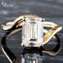 Load image into Gallery viewer, 2.50CTW Emerald Cut Diamond Yellow Gold Curve Ring
