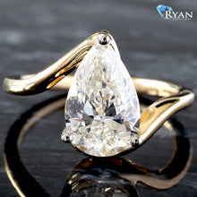 Load image into Gallery viewer, 2.50CTW Pear Diamond Solitaire Yellow Gold Curve Ring
