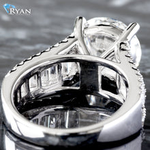 Load image into Gallery viewer, 6.70CTW Round Solitaire with Baguette Shoulders Ring
