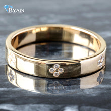 Load image into Gallery viewer, 0.12CTW LAB Floral Motif Gypsy Set Band
