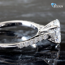 Load image into Gallery viewer, 1.25CTW Classic Oval Solitaire with Diamond Shoulders Ring
