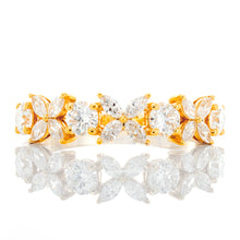 Load image into Gallery viewer, 0.91ctw Alternating Marquise Flower and Round Cut Diamond Band
