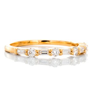 0.34ctw Baguette & Round Alternating Single Row Band