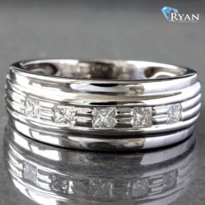 0.30ctw Princess Cut Grooved Diamond Band