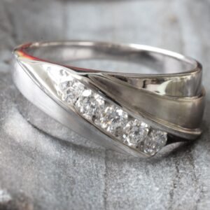 1.00ctw Lab Diamond Five Round Angle Channel Set with Grooved Lines Band