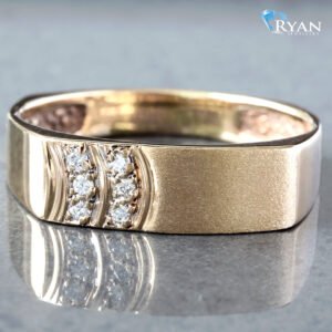 0.12ctw Off-Set Diamond Band