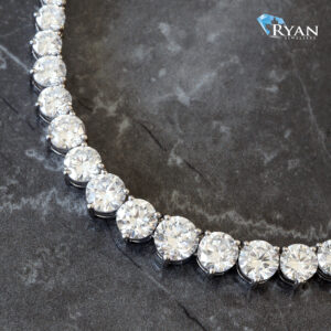 25.00ctw Three Prong Graduated Tennis Chain