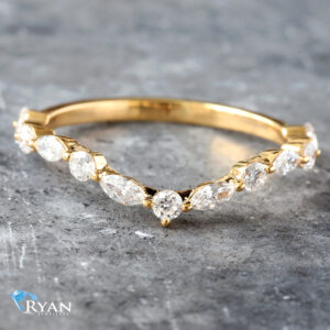 0.47ctw Chevron Diamond Band