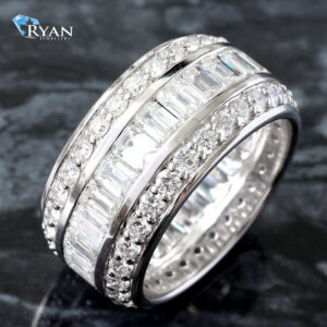 LAB RING GW 10K 8.03CTW THREE ROW ETERNITY BAND EMERALD CENTER ROUND PRONG SET CHANNEL SIDES