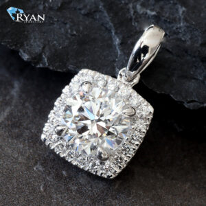 1.16ctw Round Solitaire with Cushion Diamond Halo