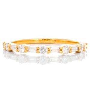 0.34ctw Baguette & Round Alternating Single Row Band