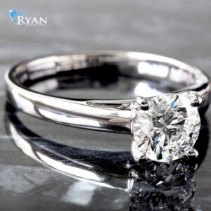 LAB RING GW 18K 1.00CT ROUND BRILLIANT CENTER WITH UPSWEPT HP SOFT SQUARE EDGE SHOULDERS