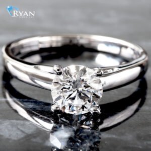 LAB RING GW 18K 1.00CT ROUND BRILLIANT CENTER WITH UPSWEPT HP SOFT SQUARE EDGE SHOULDERS