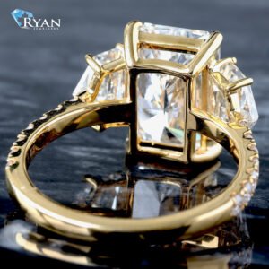 5.89ctw Radiant Diamond Solitaire with Epaulette Sides Shared Prong Diamond Shoulders Ring 14K Yellow Gold