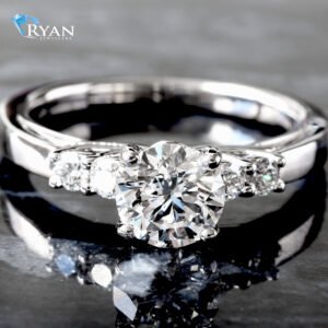 LAB RING GW 18K 1.27CTW ROUND BRILLIANT CENTER WITH DOUBLE ROUND SHARED PRONG ACCENTS PER SIDE HP SHOULDERS